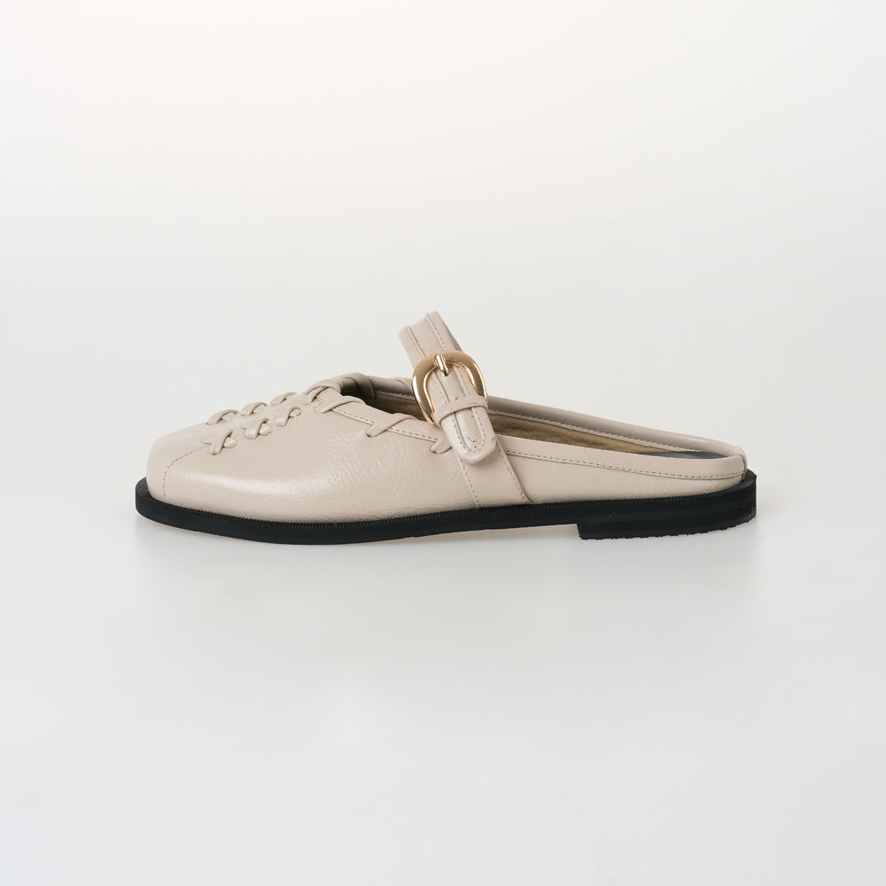 Carla Ivory Mules Sandal Wanita