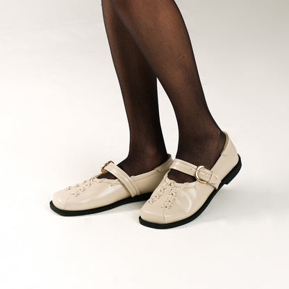 Lenorra Ivory Mules Sandal Wanita