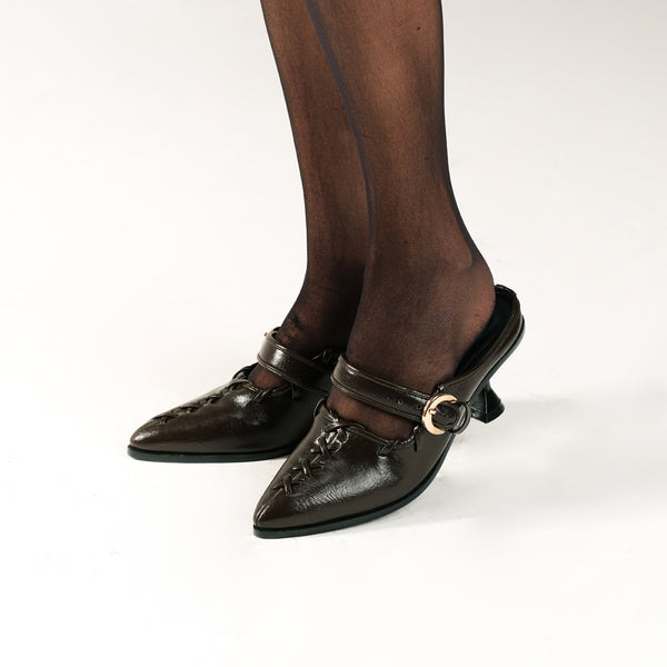 Helen Brown Heels Wanita