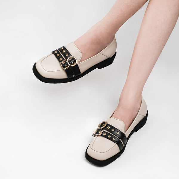 Agatha Black Cream Flat Shoes