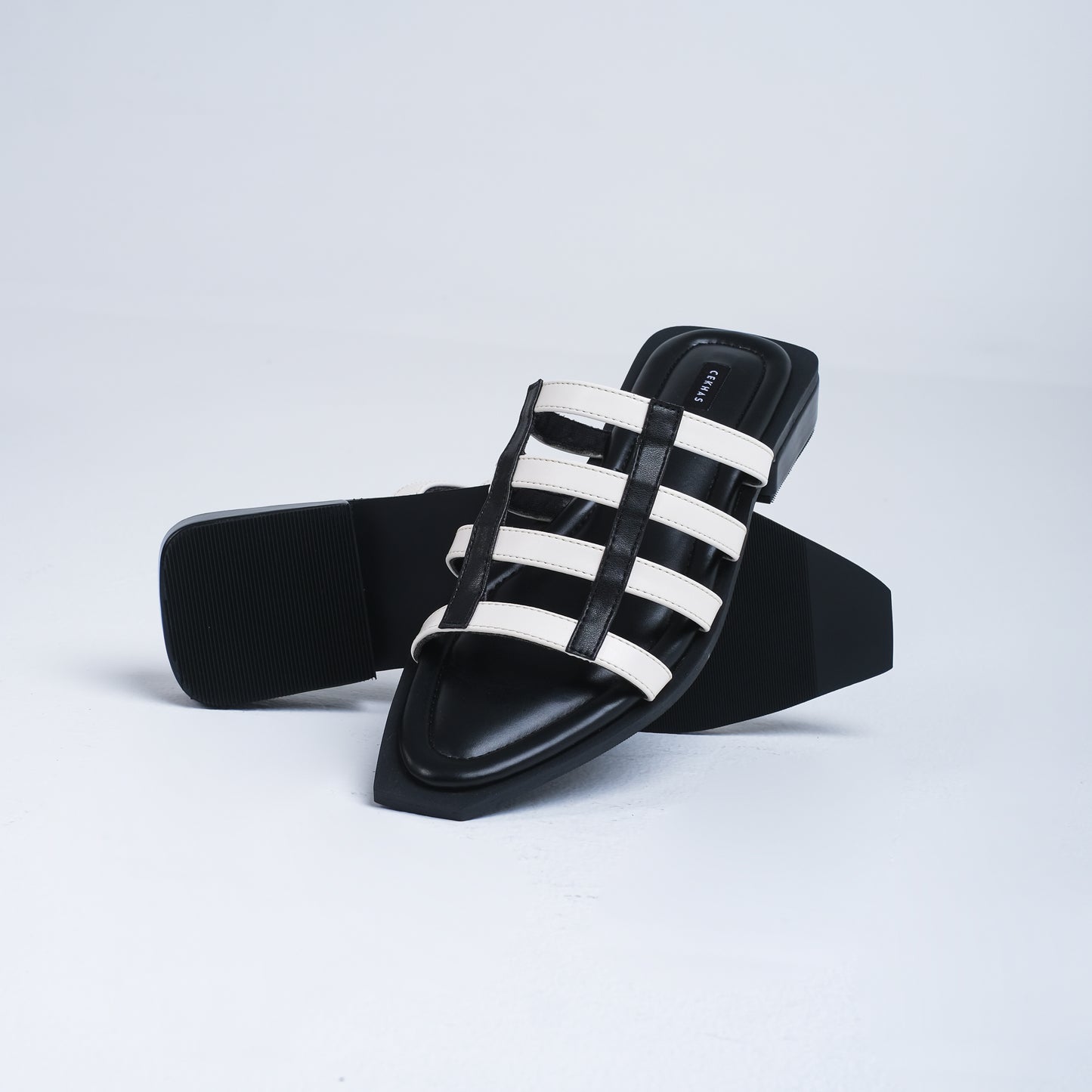 Erica Black White Sandal