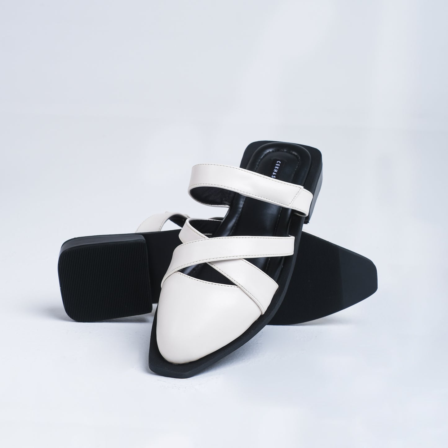 Audy White Mules