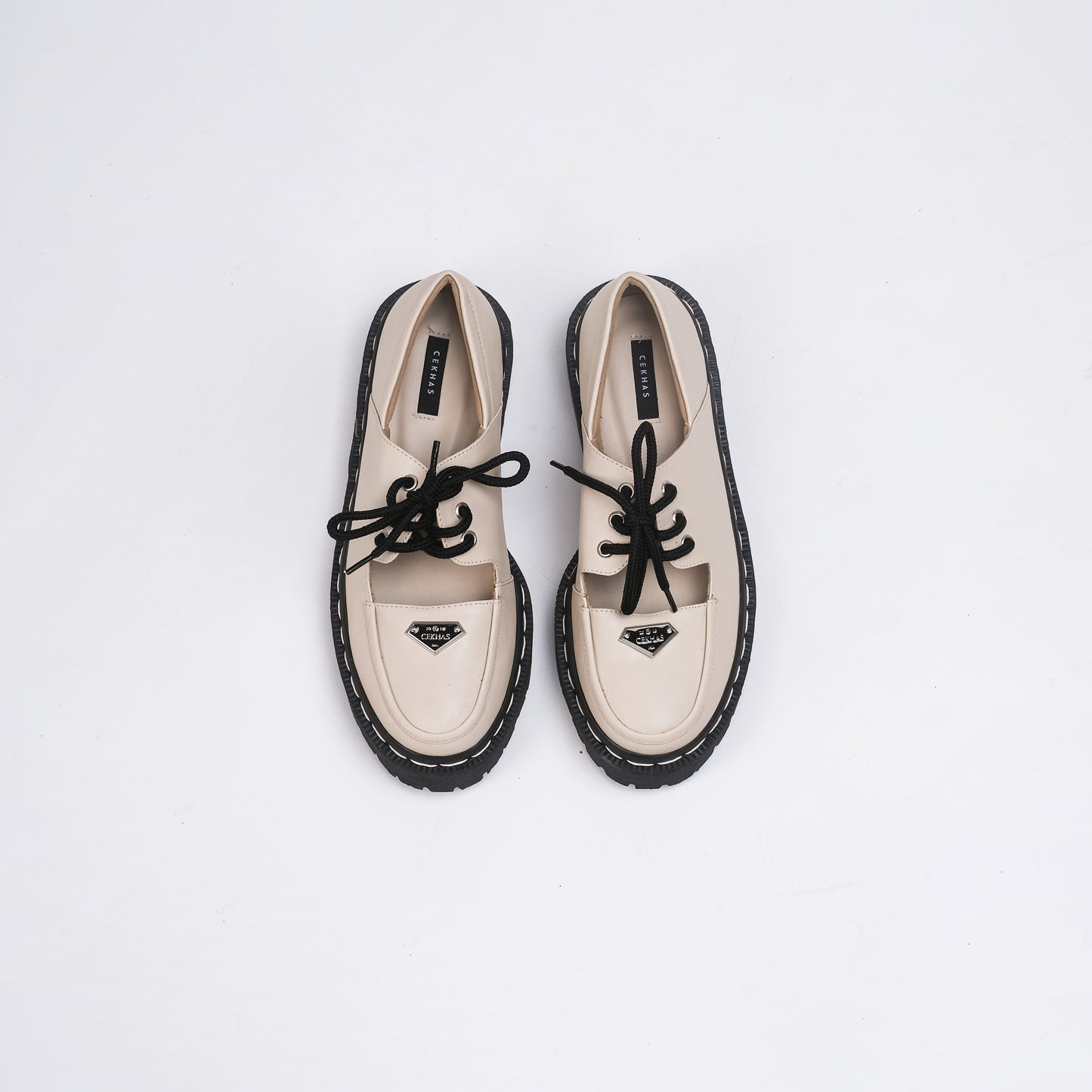 Kama Cream Shoes