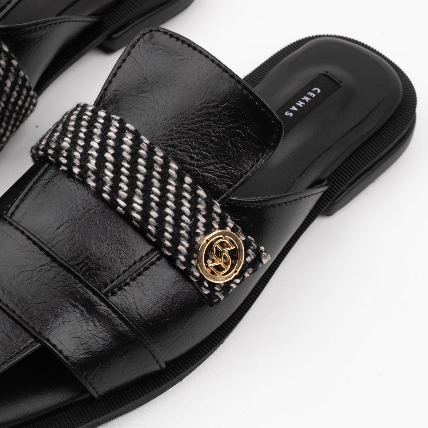 New Laras Black Mules