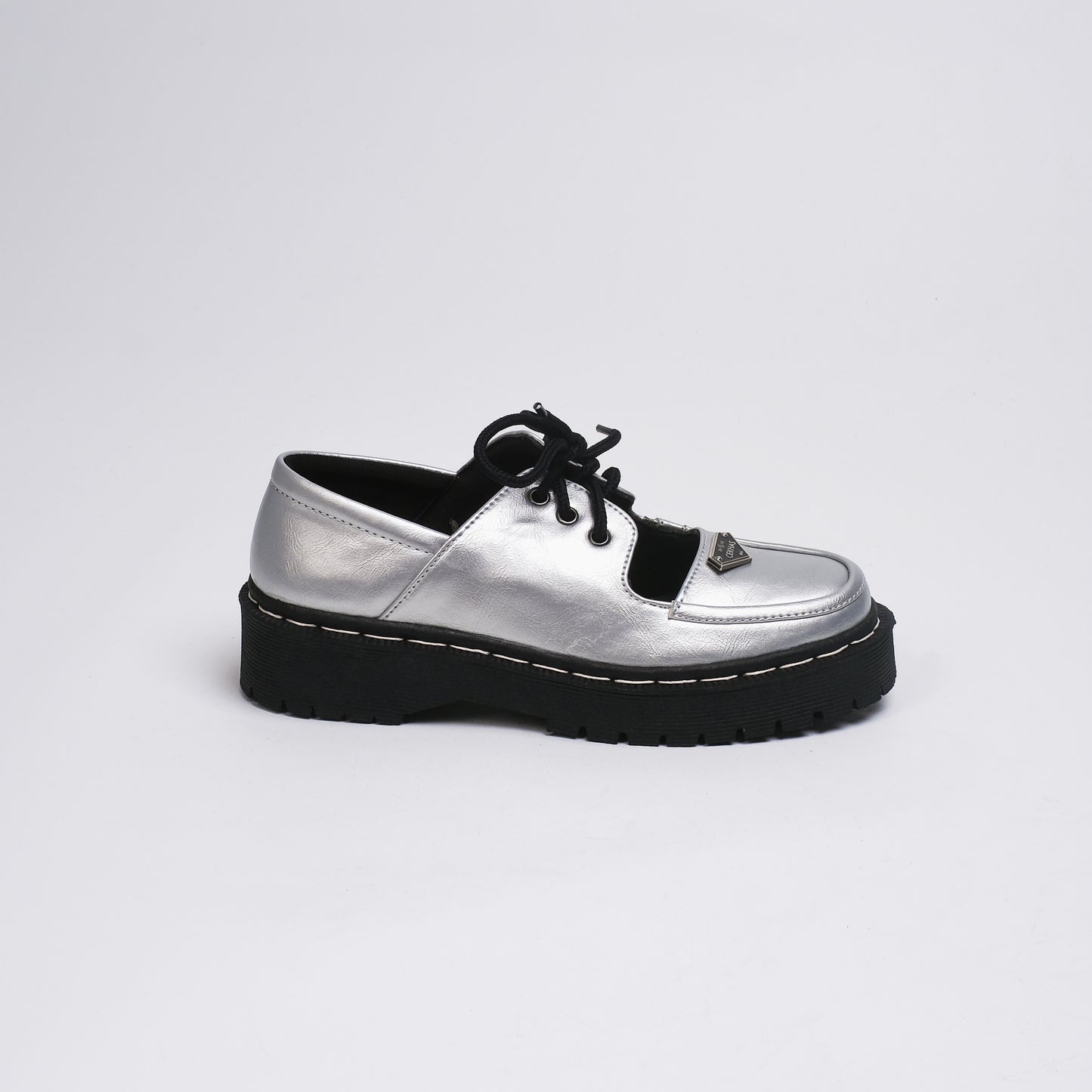 Kama Silver Shoes