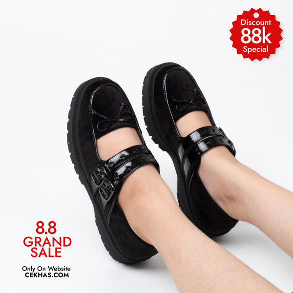 GIRL CRUSH - Jennie Black Shoes