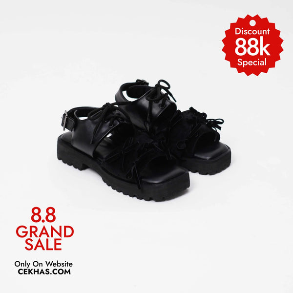 GIRL CRUSH - Lisa Black Shoes